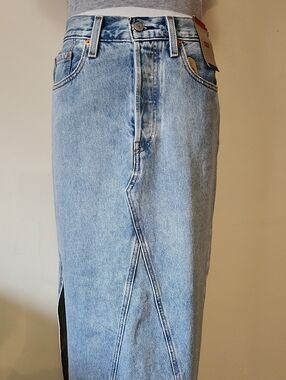 Levi’s Size 26 LightWash High Rise Denim Maxi Skirt Long Jean Skirt Side Slit  F
